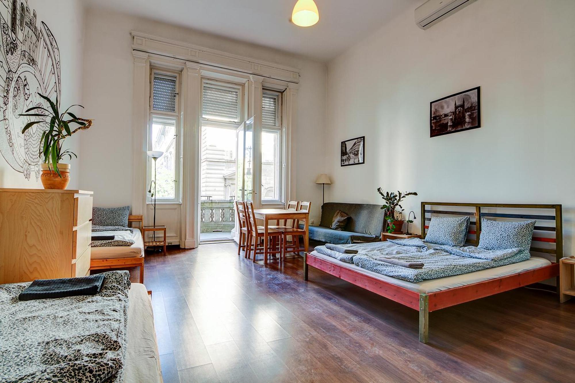 Pal'S Hostel And Apartments, Budapest